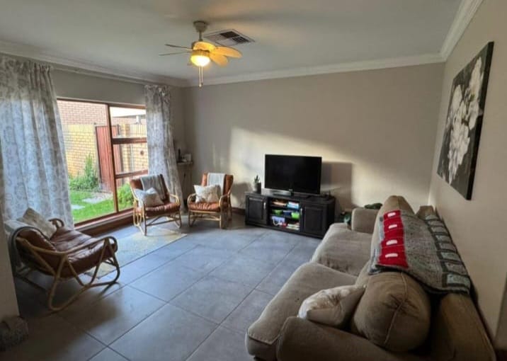 4 Bedroom Property for Sale in Roylglen Gardens Northern Cape